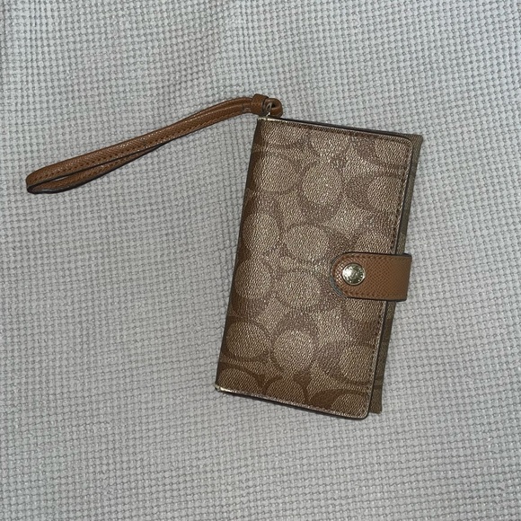 Coach Handbags - Coach Wallet/Wristlet